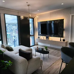 Republica Del Salvador Coliving Ecuador Xoe Quito